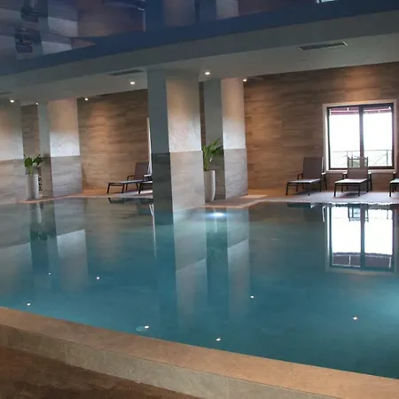 Lazuren Briag Two Apartment *