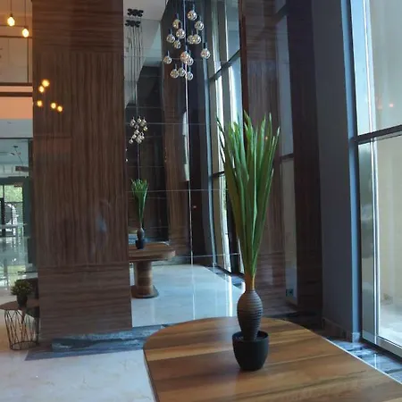 Apartment Lazuren Briag Two